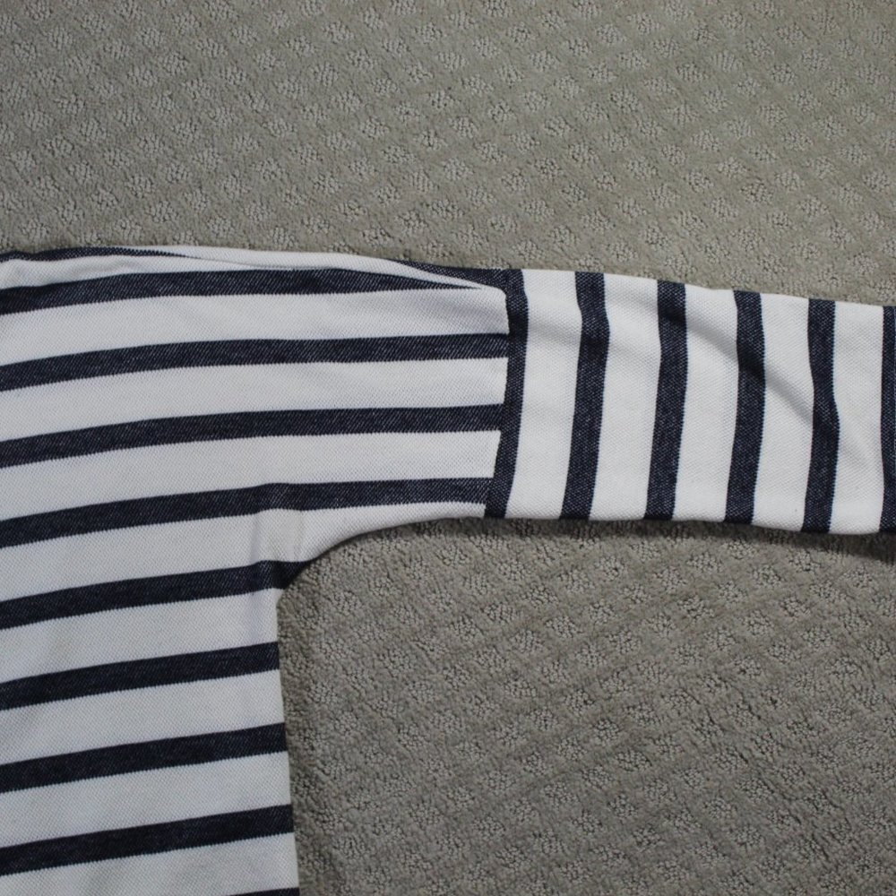 Banana Republic Size Large Woven Knit Blue and Cream Striped Crop Shirt - Picture 3 of 6